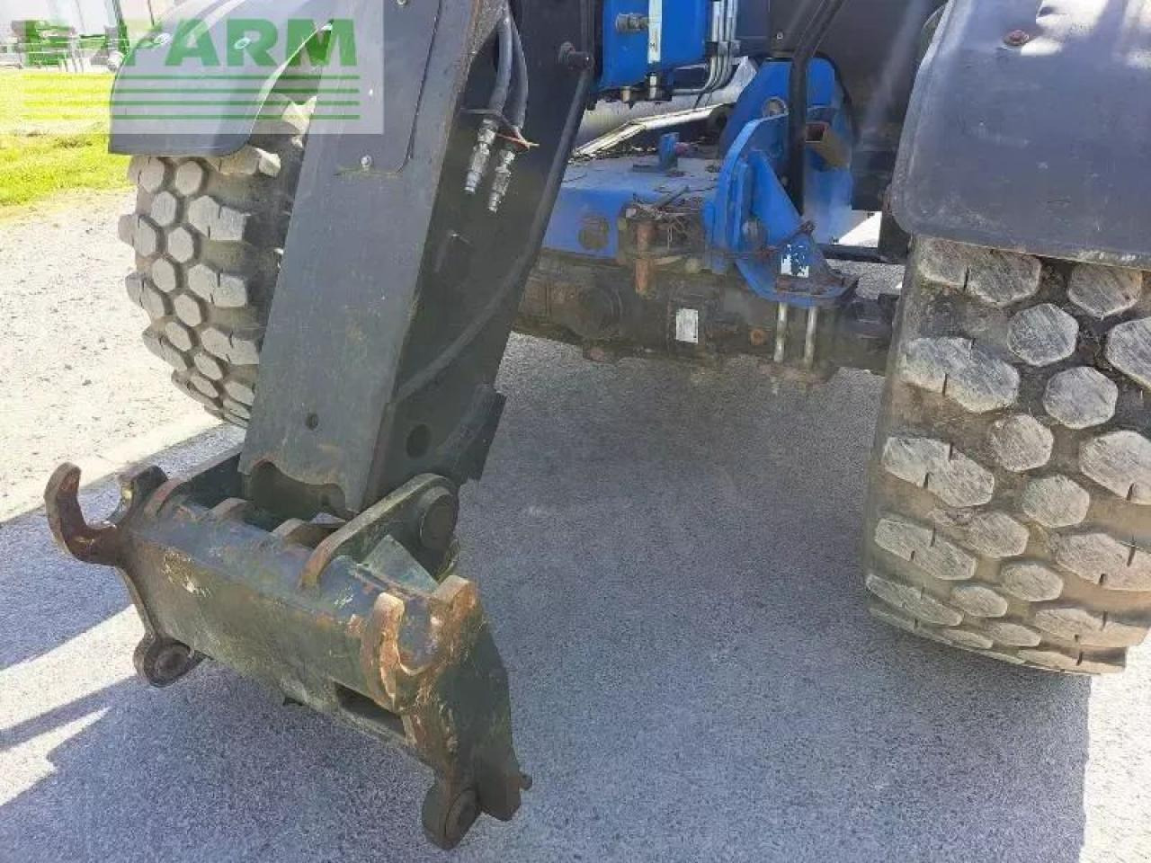 New Holland lm 7,35 - Empilhador telescópico: foto 5 New Holland lm 7,35 - Empilhador telescópico: foto 5