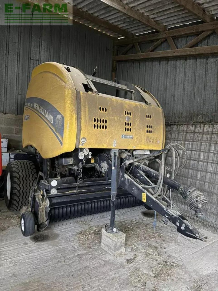 New Holland roll belt 180 - Enfardadeira de fardos quadrados: foto 3 New Holland roll belt 180 - Enfardadeira de fardos quadrados: foto 3
