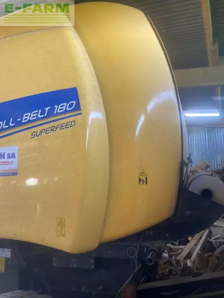 New Holland roll belt 180 - Enfardadeira de fardos quadrados: foto 3 New Holland roll belt 180 - Enfardadeira de fardos quadrados: foto 3