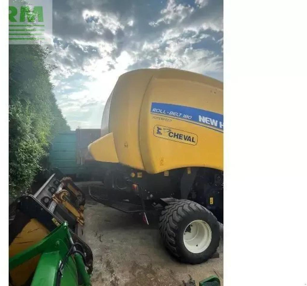 New Holland roll belt 180 - Enfardadeira de fardos quadrados: foto 3 New Holland roll belt 180 - Enfardadeira de fardos quadrados: foto 3