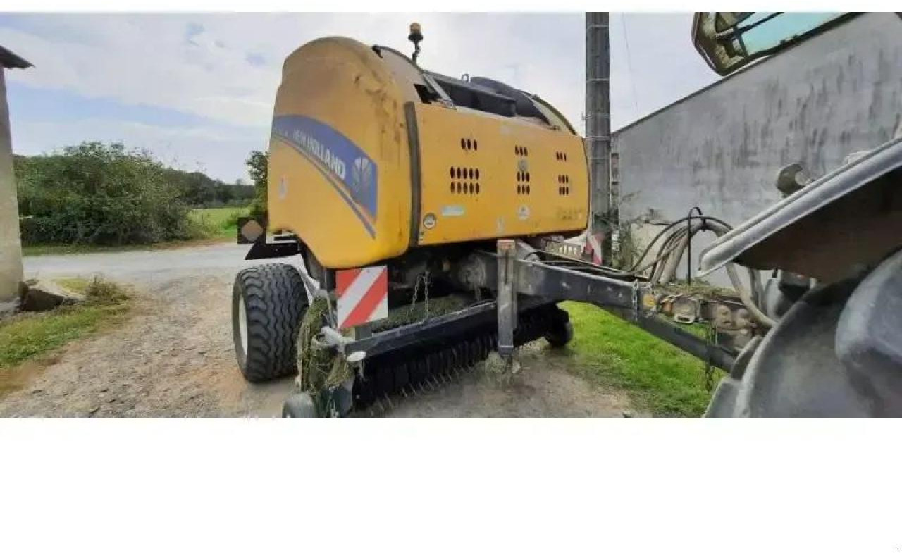 New Holland roll-belt180 - Enfardadeira de fardos quadrados: foto 2 New Holland roll-belt180 - Enfardadeira de fardos quadrados: foto 2