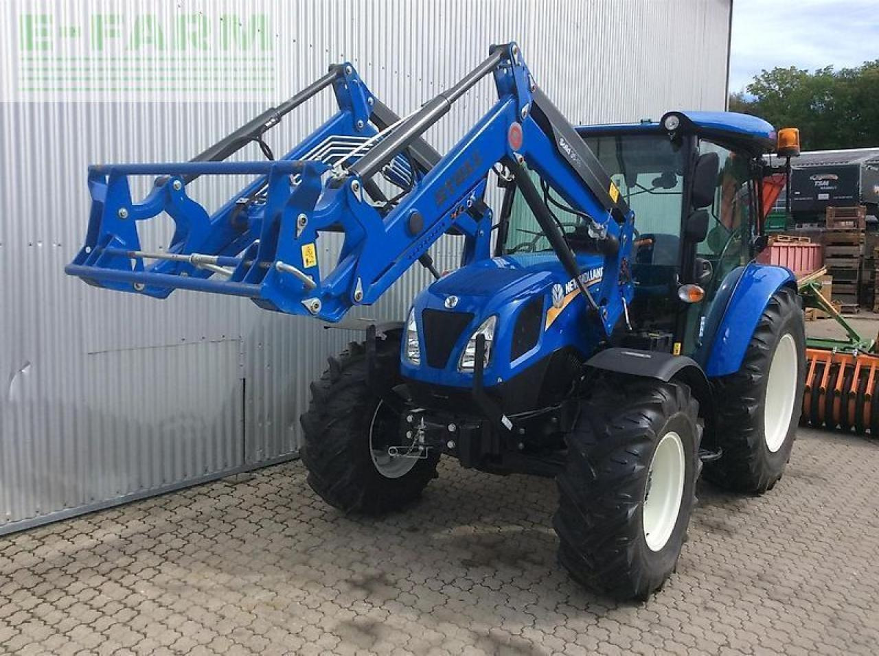 New Holland t 4.55 s S - Trator: foto 3 New Holland t 4.55 s S - Trator: foto 3