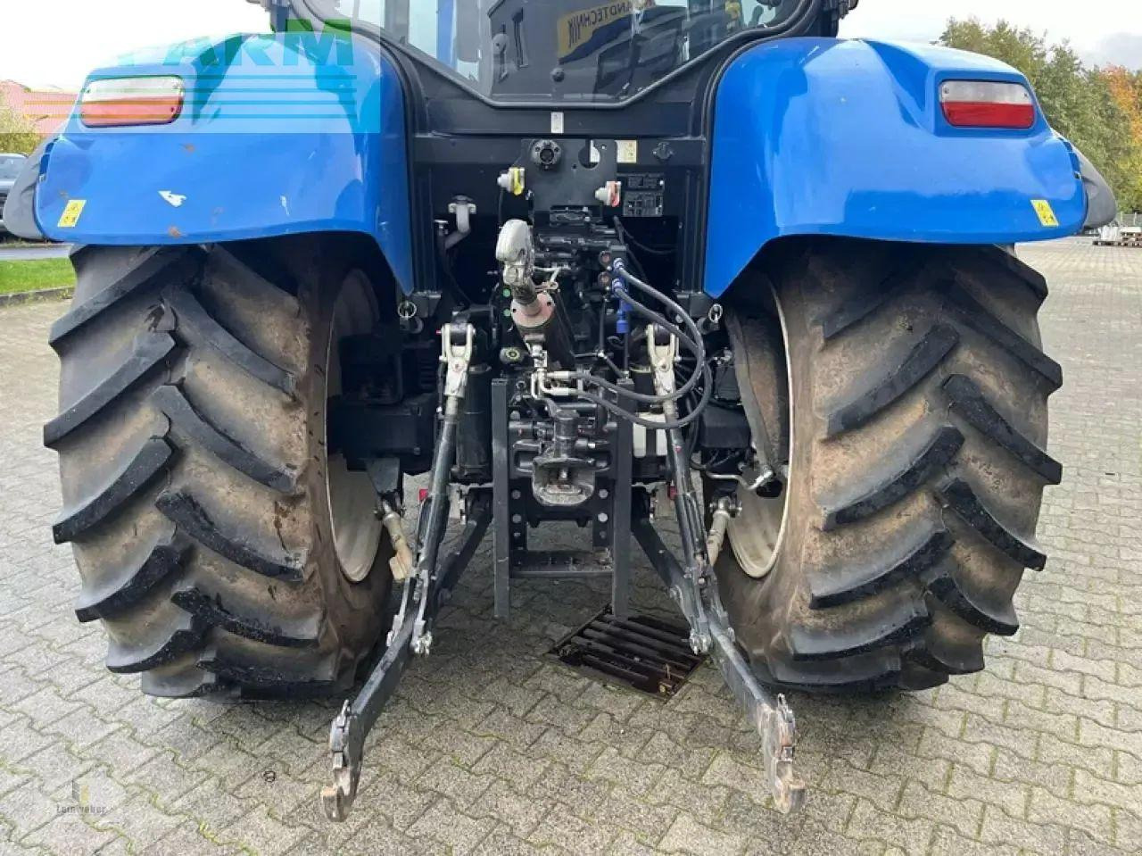 New Holland t 6.145 ec - Trator: foto 5 New Holland t 6.145 ec - Trator: foto 5