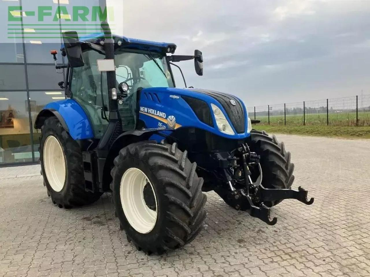 New Holland t 6.175 ac - Trator: foto 2 New Holland t 6.175 ac - Trator: foto 2