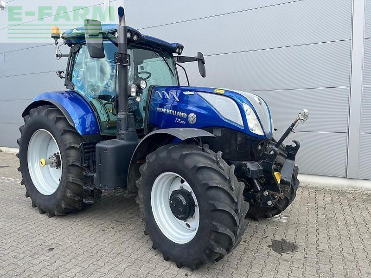 New Holland t 7.225 ac - Trator: foto 1 New Holland t 7.225 ac - Trator: foto 1
