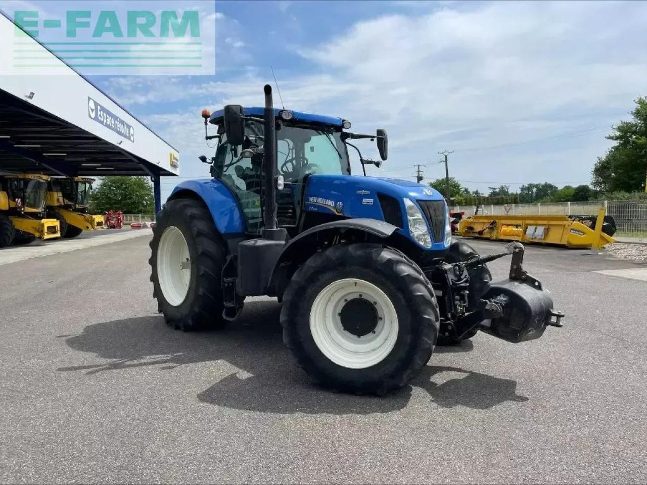 New Holland t 7.235 - Trator: foto 3 New Holland t 7.235 - Trator: foto 3