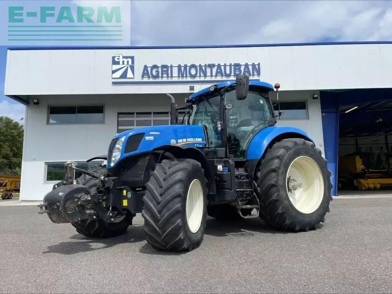 New Holland t 7.235 - Trator: foto 1 New Holland t 7.235 - Trator: foto 1