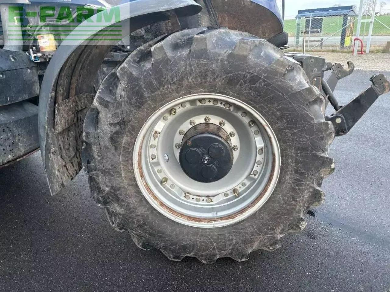 Trator New Holland t 8.410: foto 8
