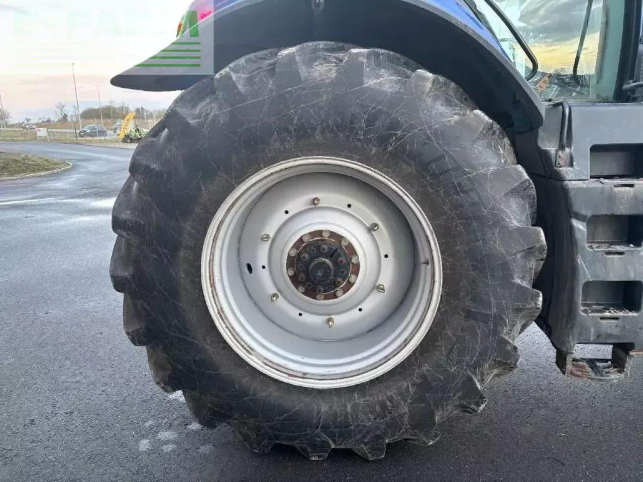 Trator New Holland t 8.410: foto 9