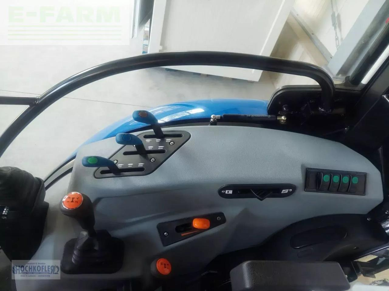 New Holland t4.75s stage v S - Trator: foto 3 New Holland t4.75s stage v S - Trator: foto 3