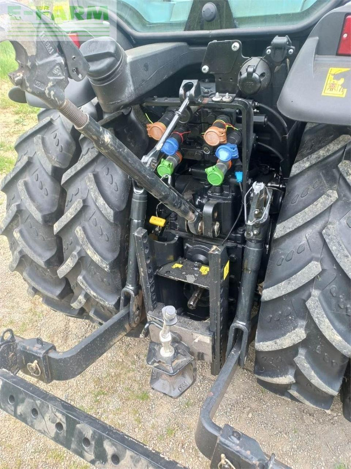 New Holland t4.80 v V - Trator: foto 4 New Holland t4.80 v V - Trator: foto 4