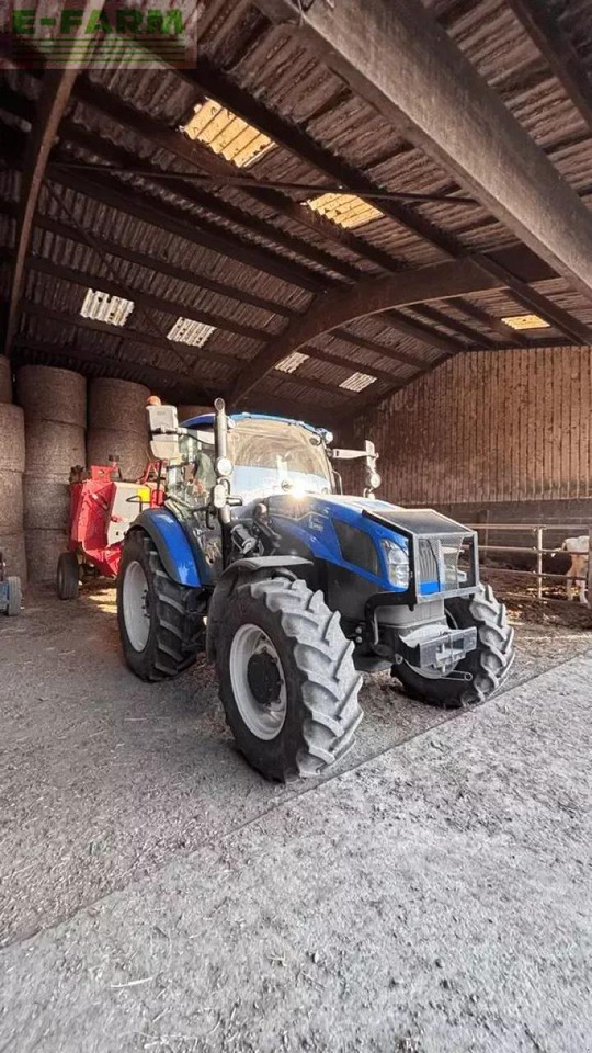 New Holland t5.100 dual command - Trator: foto 1 New Holland t5.100 dual command - Trator: foto 1