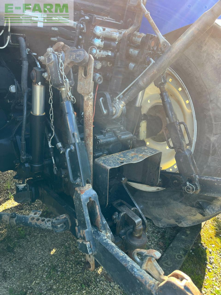 Trator New Holland t5-105: foto 8