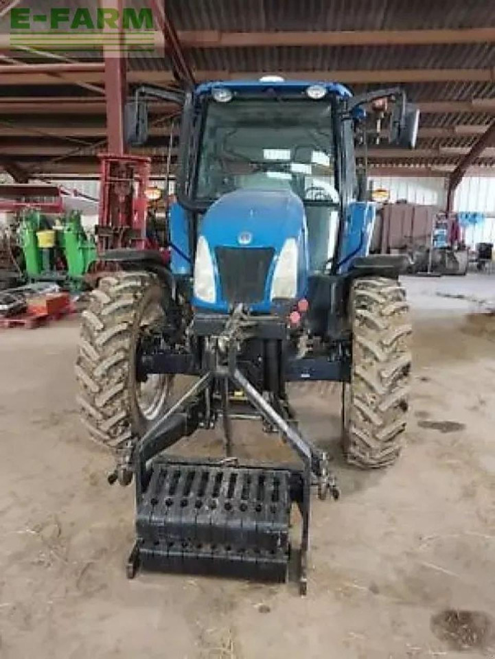 New Holland t5040 - Trator: foto 5 New Holland t5040 - Trator: foto 5