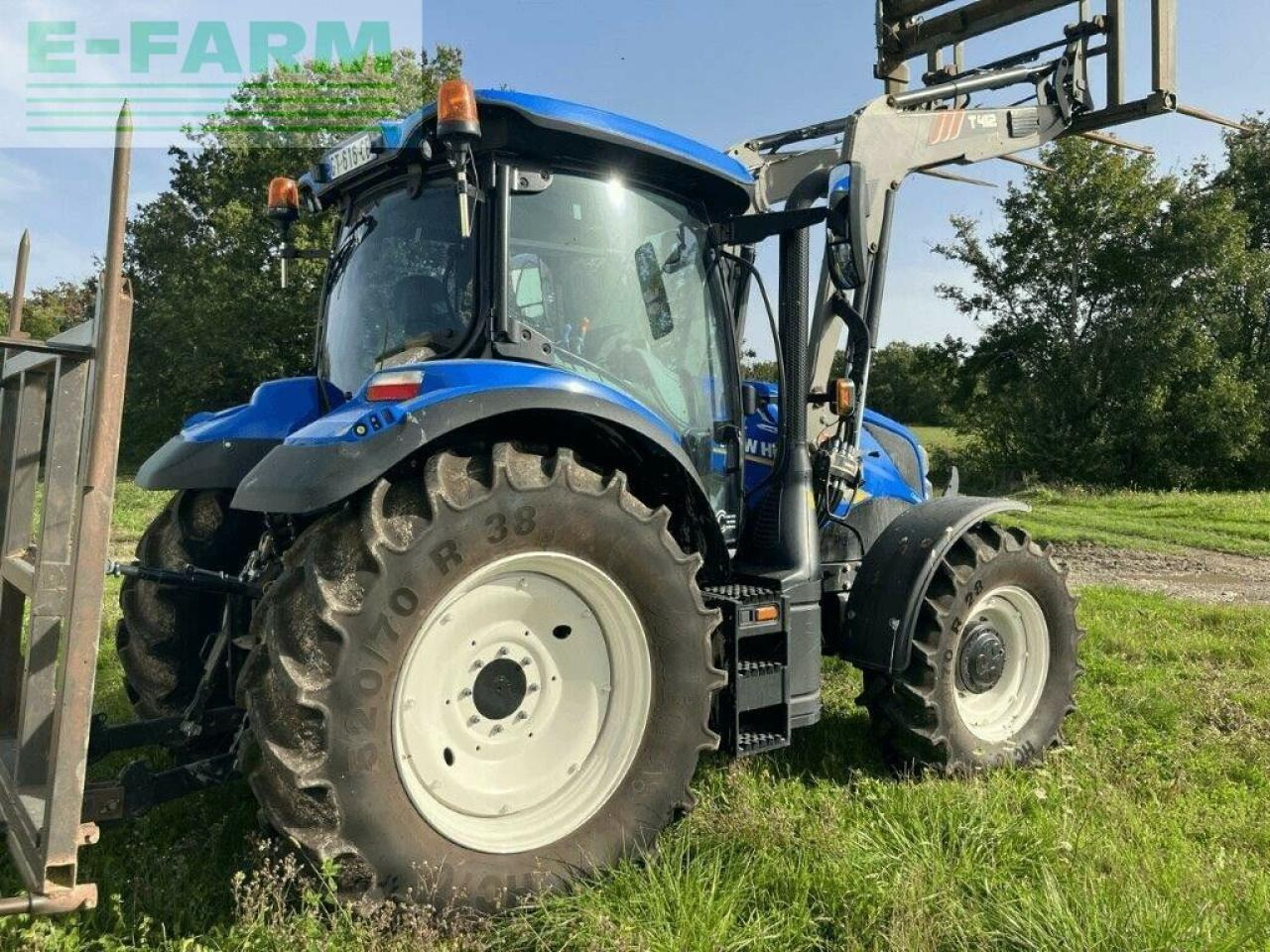 New Holland t6.145 - Trator: foto 3 New Holland t6.145 - Trator: foto 3