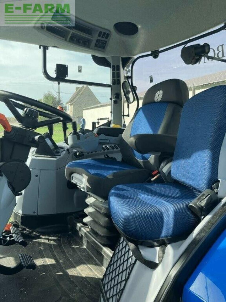 New Holland t6.145 - Trator: foto 5 New Holland t6.145 - Trator: foto 5