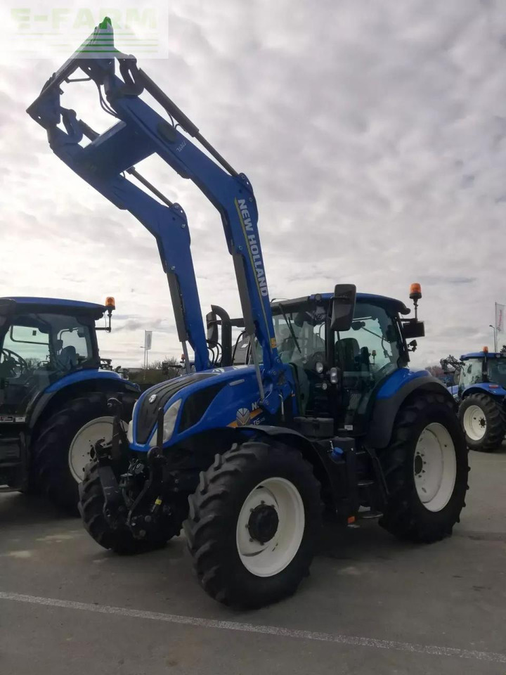 New Holland t6.145 dynamic command - Trator: foto 1 New Holland t6.145 dynamic command - Trator: foto 1