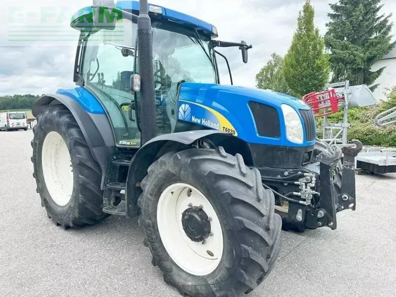 New Holland t6020 elite Elite - Trator: foto 2 New Holland t6020 elite Elite - Trator: foto 2