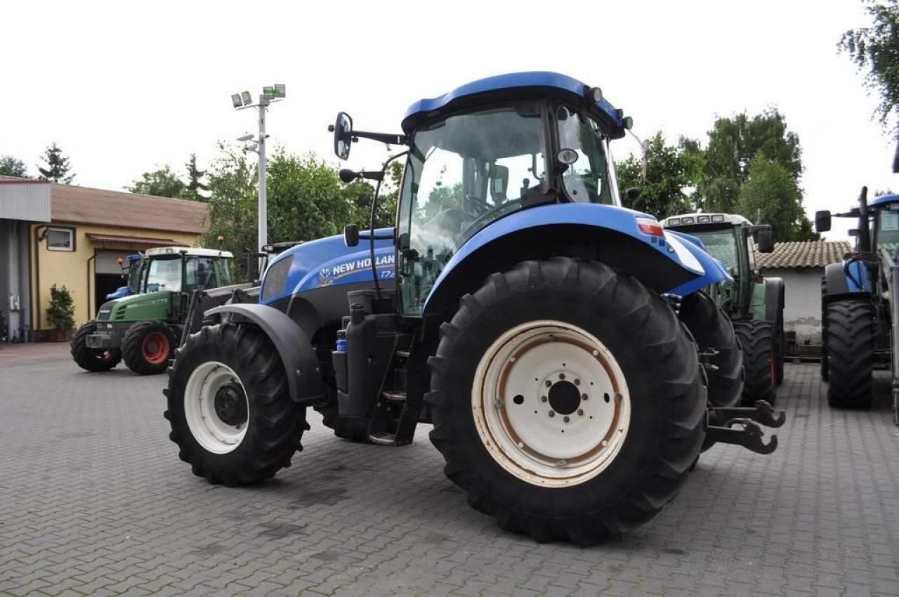 New Holland t7.200 rangecommand / price with tax / - Trator: foto 5 New Holland t7.200 rangecommand / price with tax / - Trator: foto 5