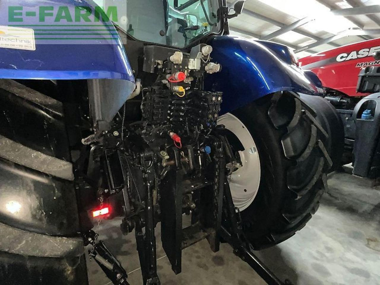 New Holland t7.210 - Trator: foto 3 New Holland t7.210 - Trator: foto 3