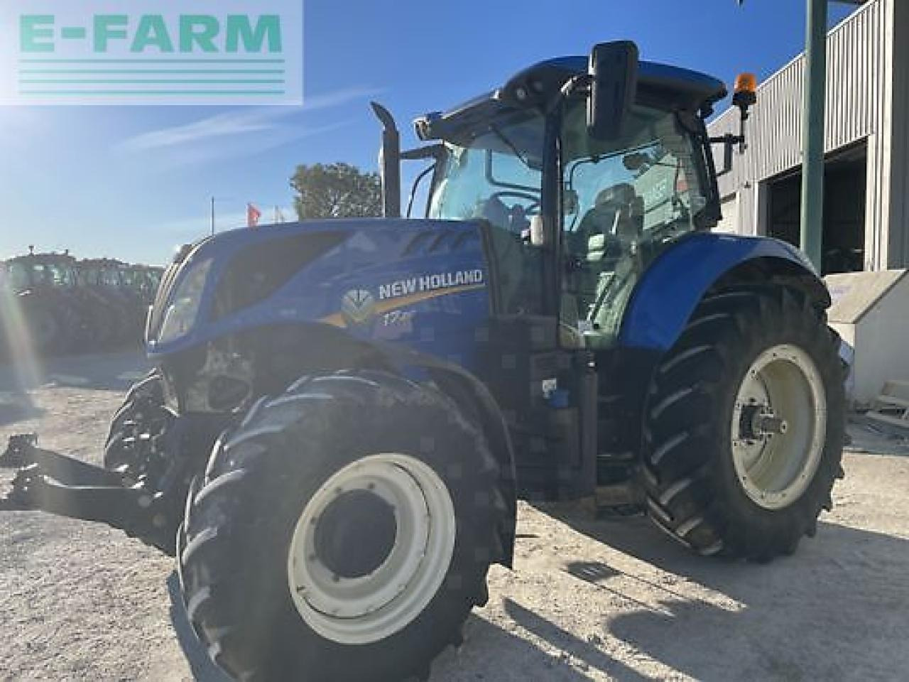 New Holland t7.210 - Trator: foto 5 New Holland t7.210 - Trator: foto 5