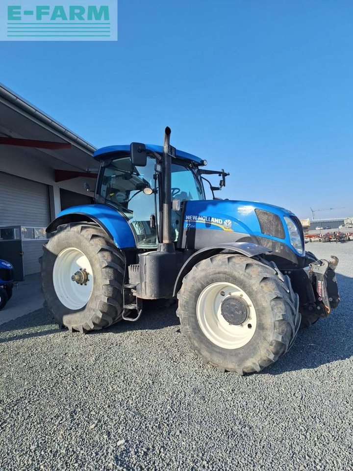 New Holland t7.210 ac - Trator: foto 1 New Holland t7.210 ac - Trator: foto 1