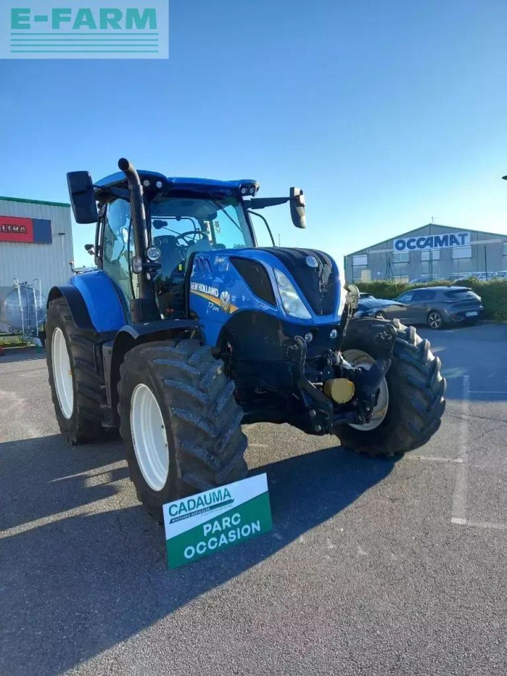 New Holland t7.225 - Trator: foto 2 New Holland t7.225 - Trator: foto 2