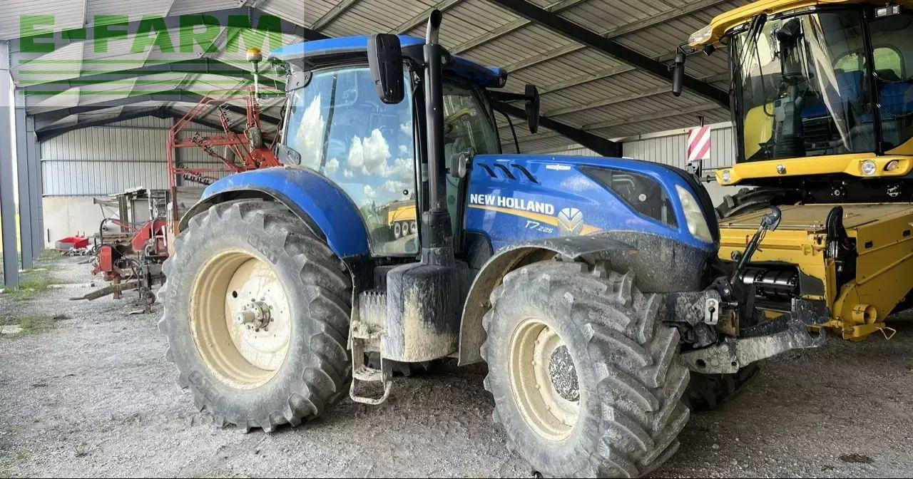New Holland t7.225 ac n°1 - Trator: foto 1 New Holland t7.225 ac n°1 - Trator: foto 1