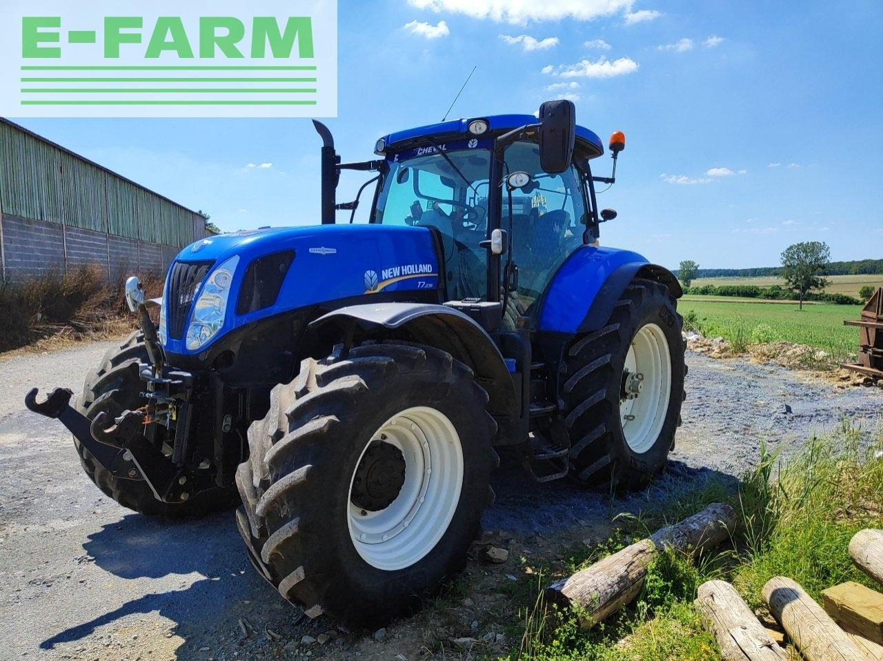 New Holland t7.235 ac - Trator: foto 1 New Holland t7.235 ac - Trator: foto 1