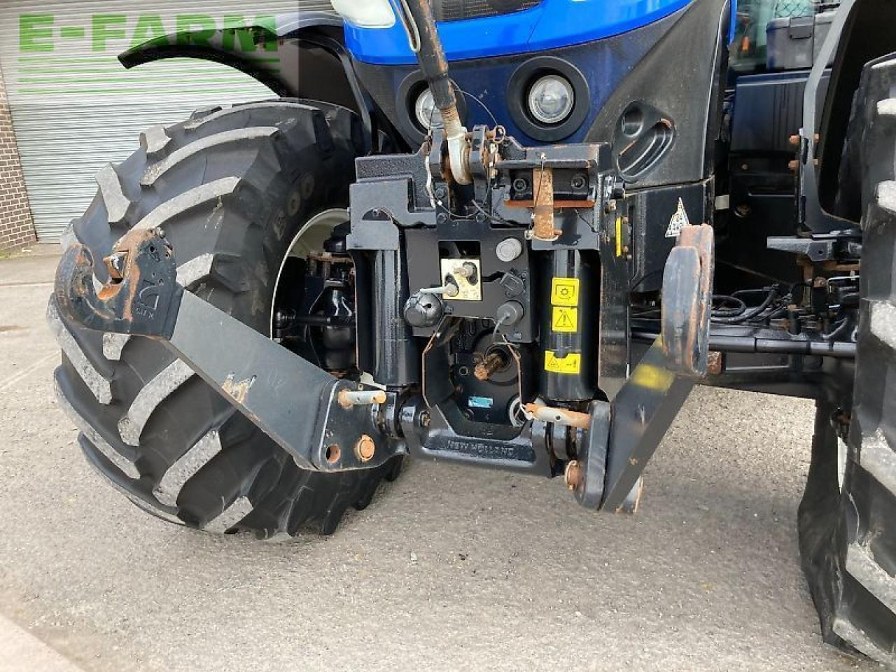 New Holland t7.245 - Trator: foto 4 New Holland t7.245 - Trator: foto 4