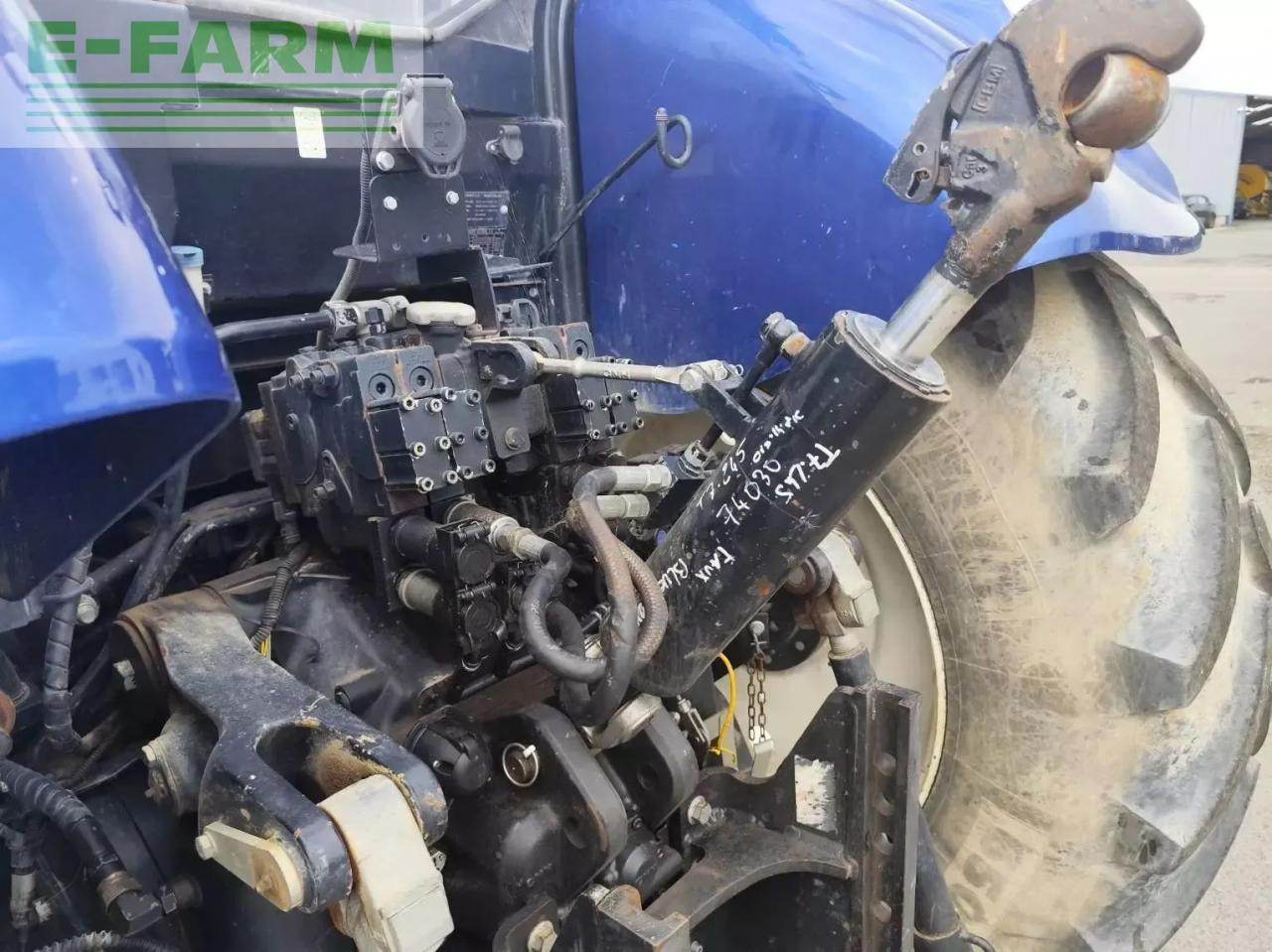 Trator New Holland t7 245 ac: foto 8