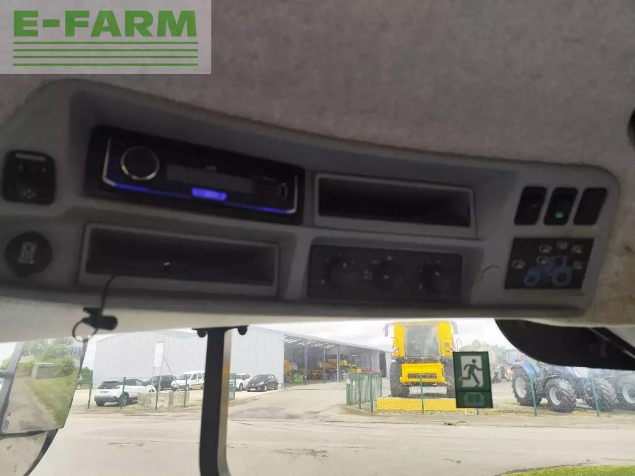 Trator New Holland t7 245 ac: foto 10