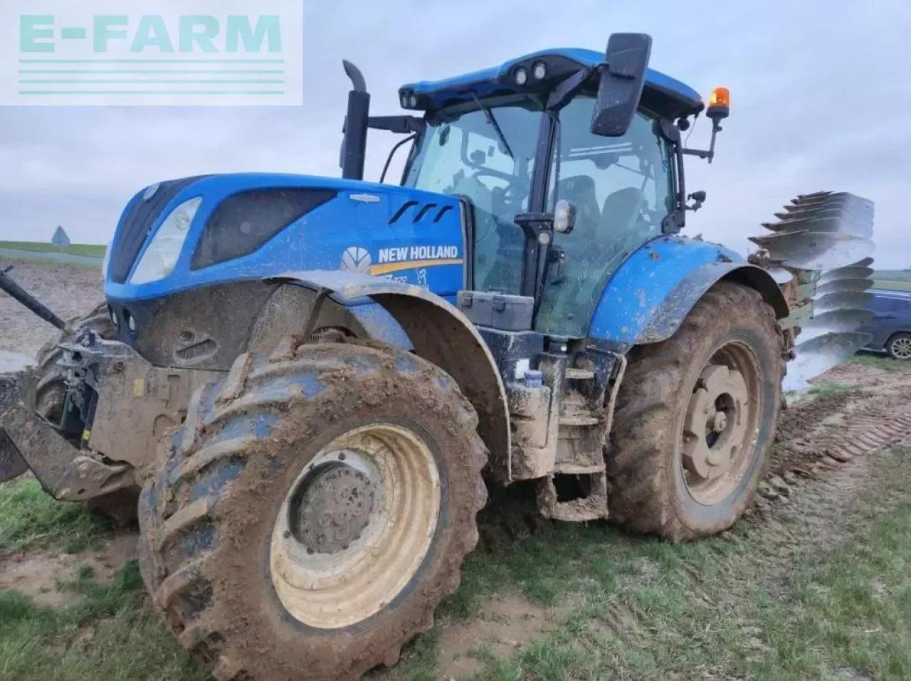 New Holland t7.270 ac - Trator: foto 1 New Holland t7.270 ac - Trator: foto 1