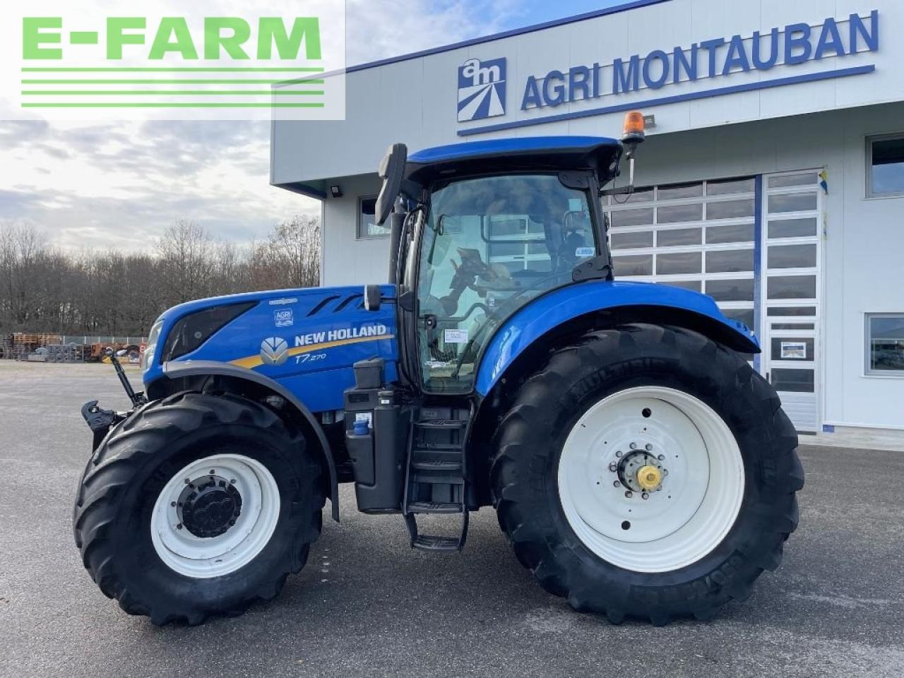 New Holland t7.270 autocommand - Trator: foto 4 New Holland t7.270 autocommand - Trator: foto 4