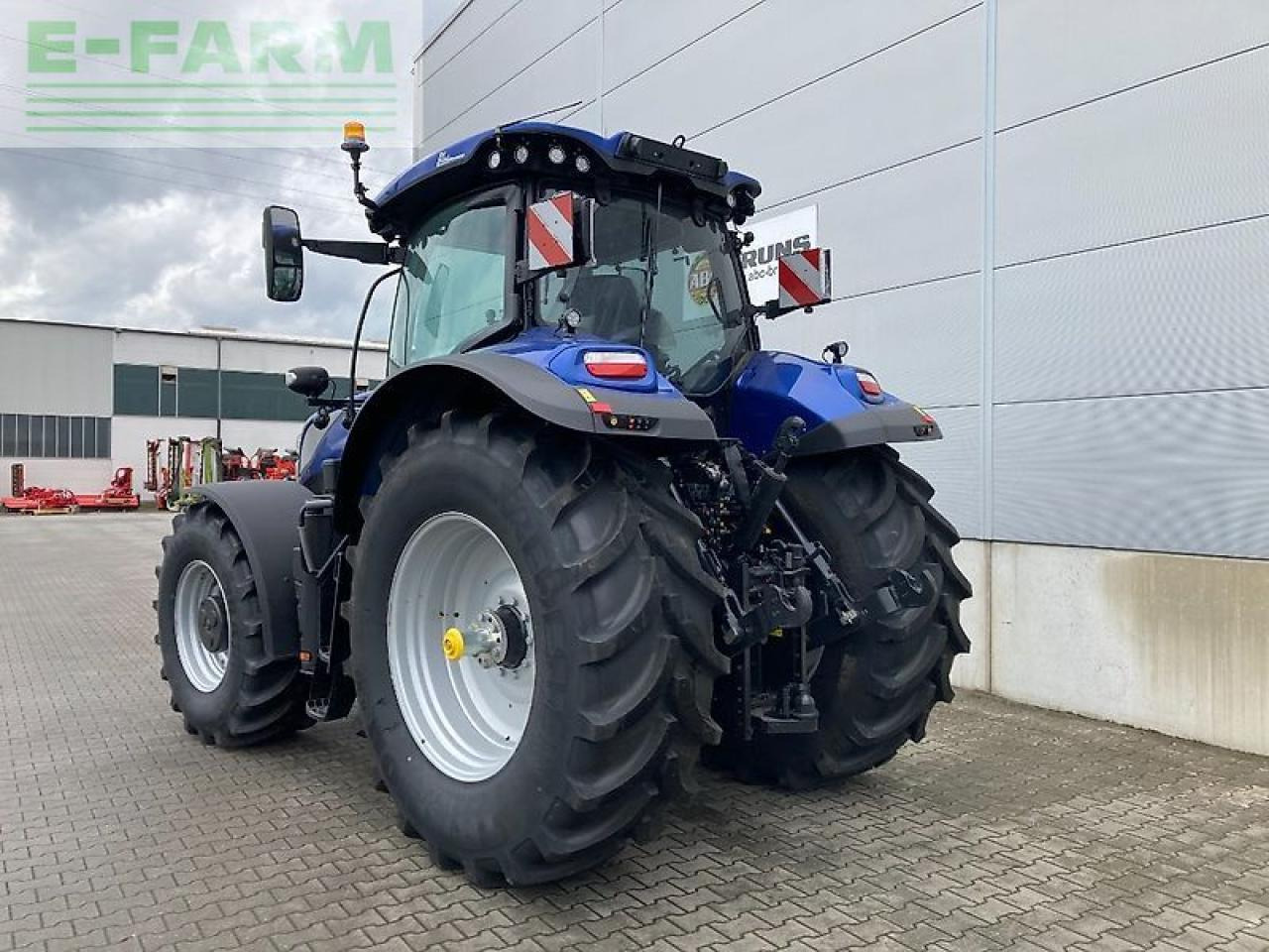New Holland t7.270 autocommand new gen - Trator: foto 2 New Holland t7.270 autocommand new gen - Trator: foto 2