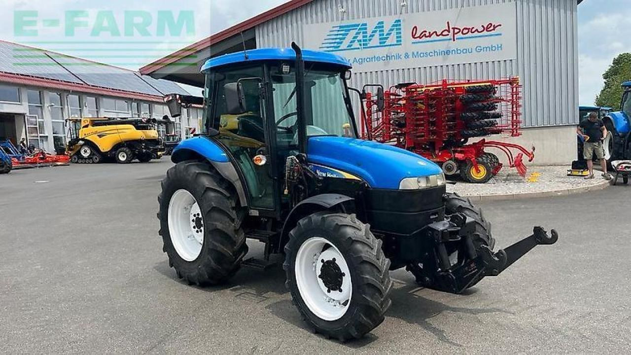 New Holland td 5010 traktor 2075 bh allrad - Trator: foto 2 New Holland td 5010 traktor 2075 bh allrad - Trator: foto 2