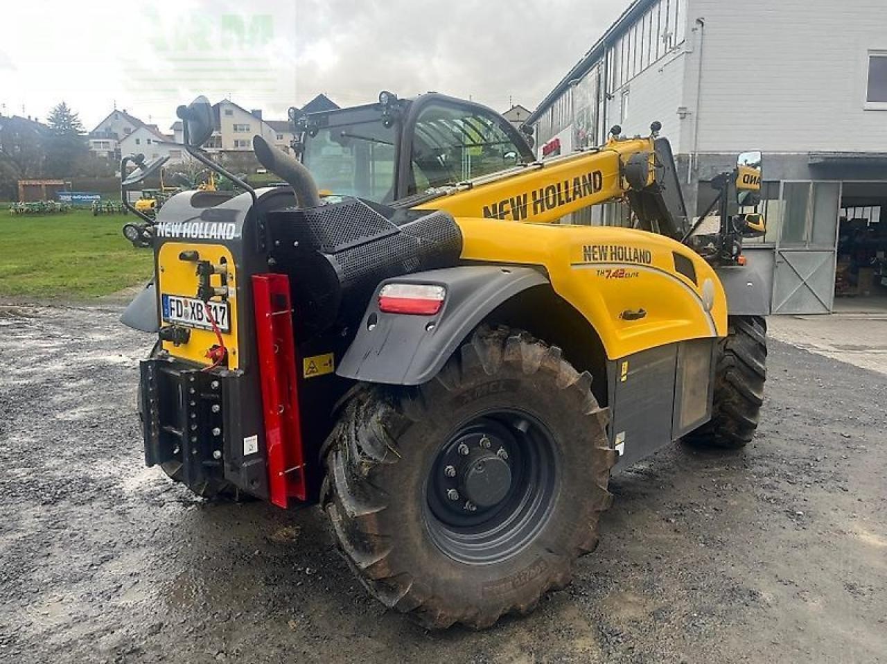 New Holland th 7.42 elite - Empilhador telescópico: foto 3 New Holland th 7.42 elite - Empilhador telescópico: foto 3