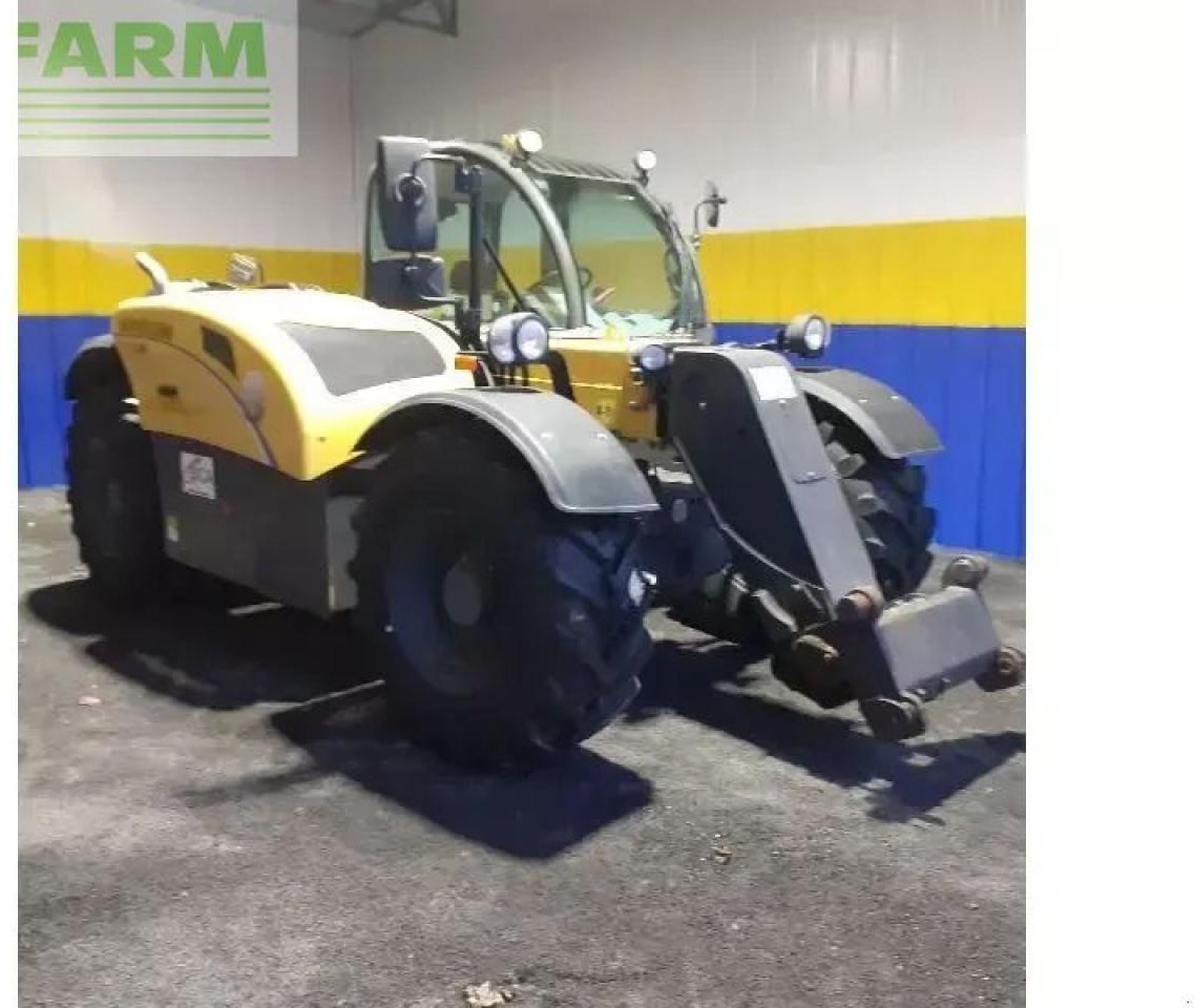 New Holland th7.32 - Empilhador telescópico: foto 1 New Holland th7.32 - Empilhador telescópico: foto 1