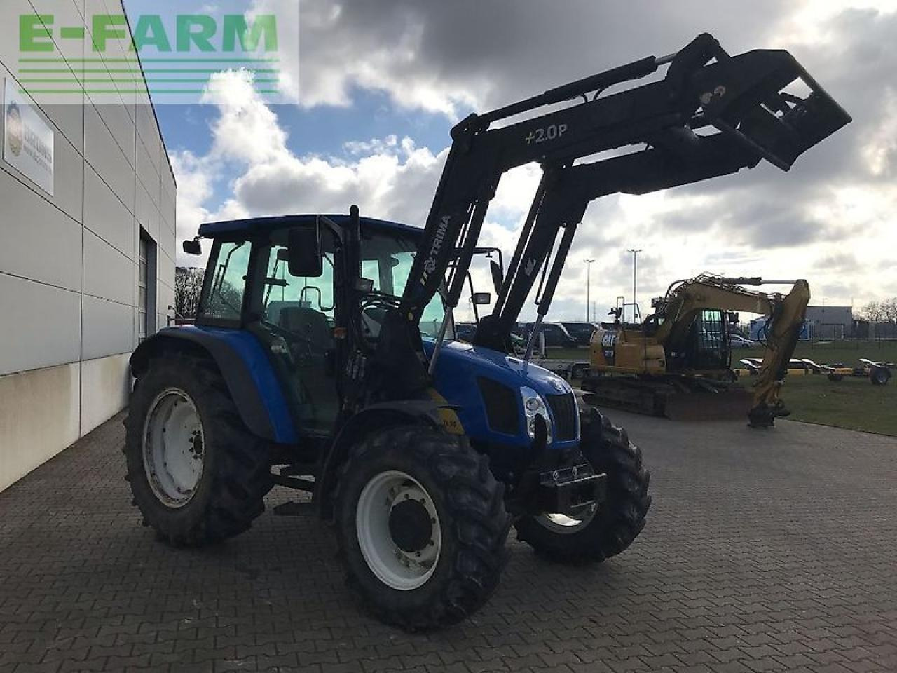 New Holland tl 90 a dt A - Trator: foto 5 New Holland tl 90 a dt A - Trator: foto 5