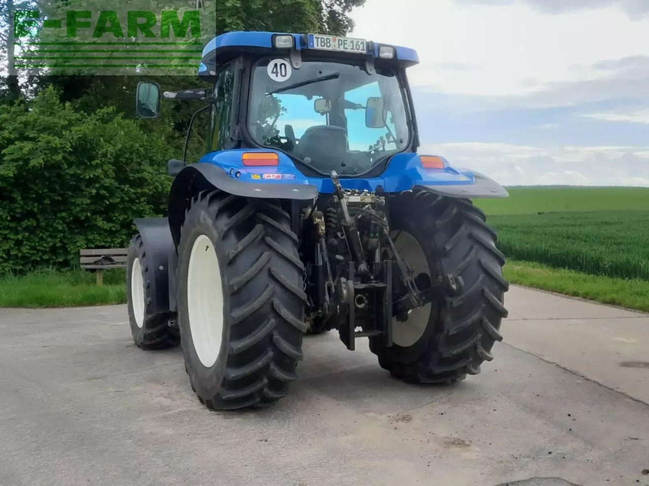 New Holland tsa 125 - Trator: foto 4 New Holland tsa 125 - Trator: foto 4