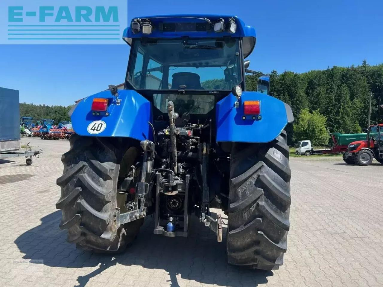 New Holland tvt 135 - Trator: foto 3 New Holland tvt 135 - Trator: foto 3