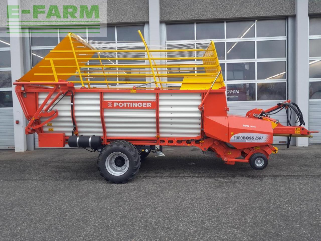 Pöttinger euroboss 250 t - Reboque basculante agrícola: foto 1 Pöttinger euroboss 250 t - Reboque basculante agrícola: foto 1