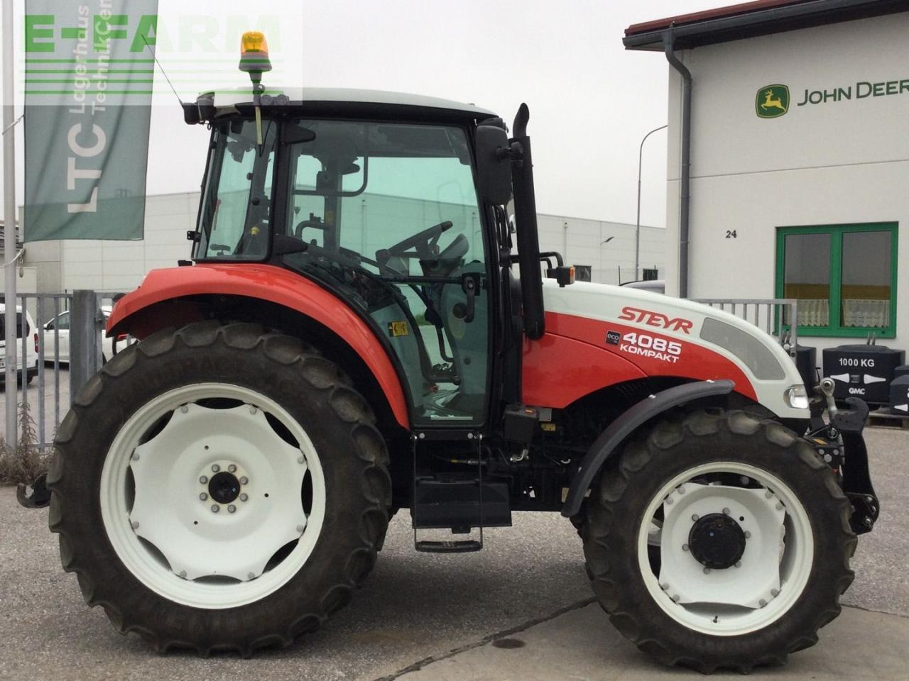 Steyr 4085 Kompakt - Trator: foto 5 Steyr 4085 Kompakt - Trator: foto 5