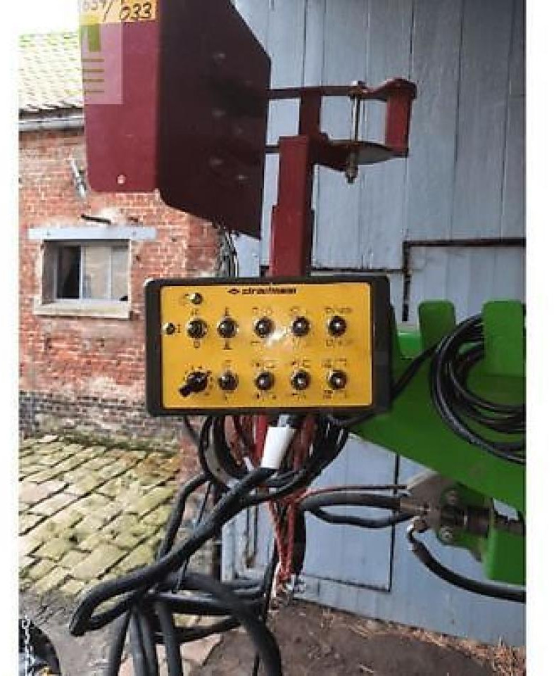 Strautmann vertimix 1401 - Equipamento de gado: foto 2 Strautmann vertimix 1401 - Equipamento de gado: foto 2