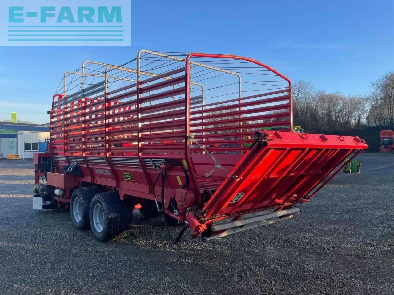 Supertino autochargeuse ca702s . supertino - Equipamento para silagem: foto 5 Supertino autochargeuse ca702s . supertino - Equipamento para silagem: foto 5