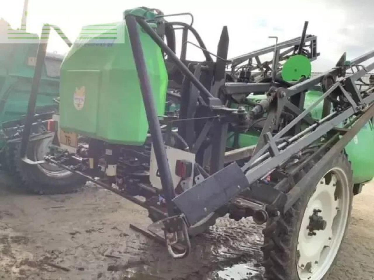 Tecnoma 3000l - Pulverizador de arrastar: foto 5 Tecnoma 3000l - Pulverizador de arrastar: foto 5