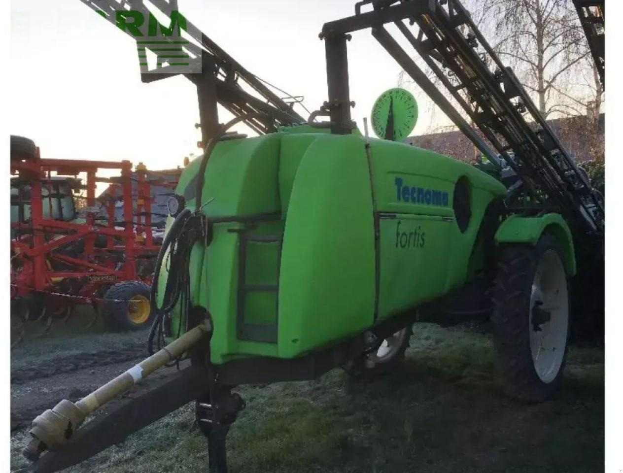 Tecnoma fortis 3300 - Pulverizador de arrastar: foto 1 Tecnoma fortis 3300 - Pulverizador de arrastar: foto 1