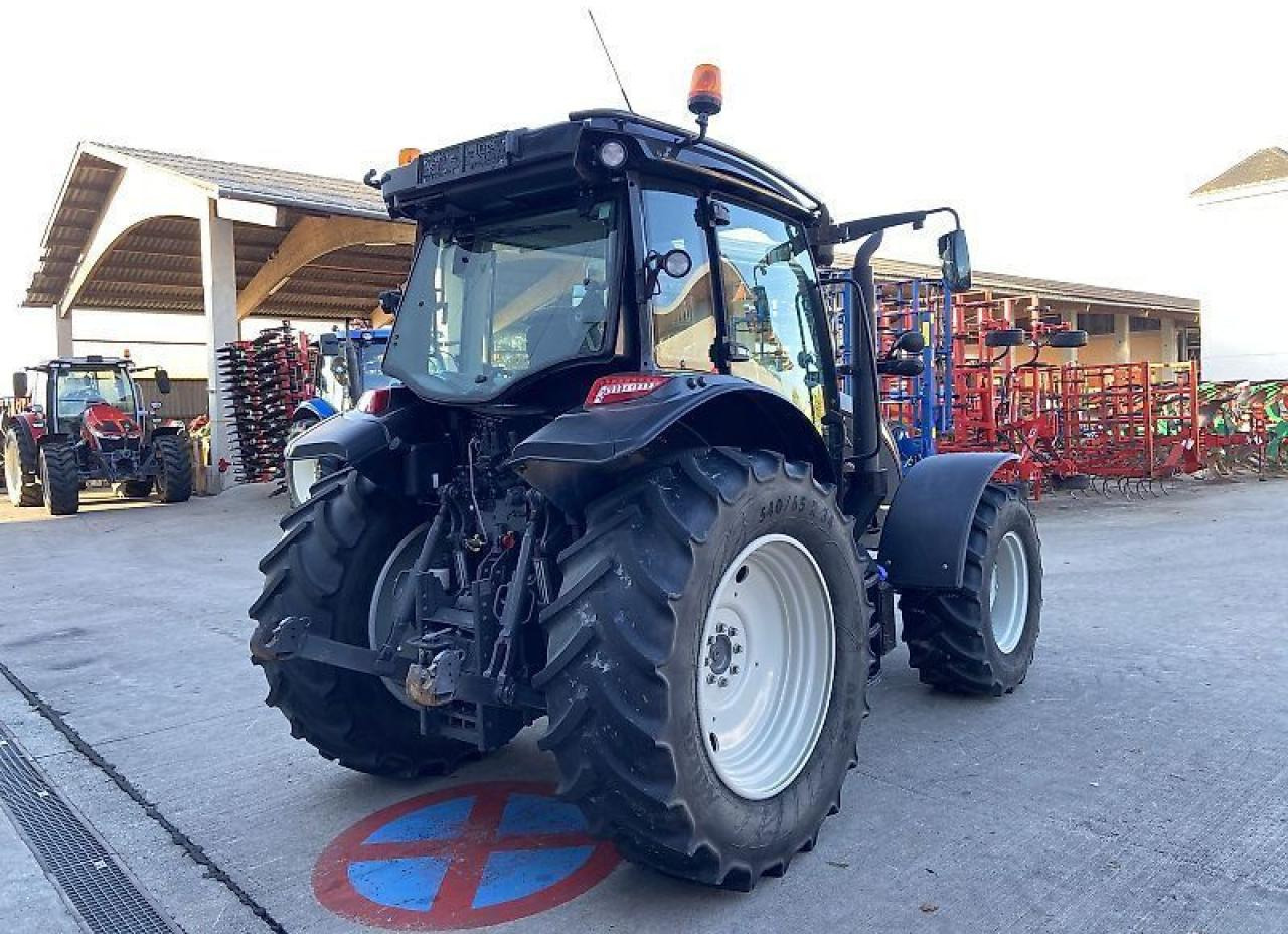 Valtra a 114 - Trator: foto 5 Valtra a 114 - Trator: foto 5