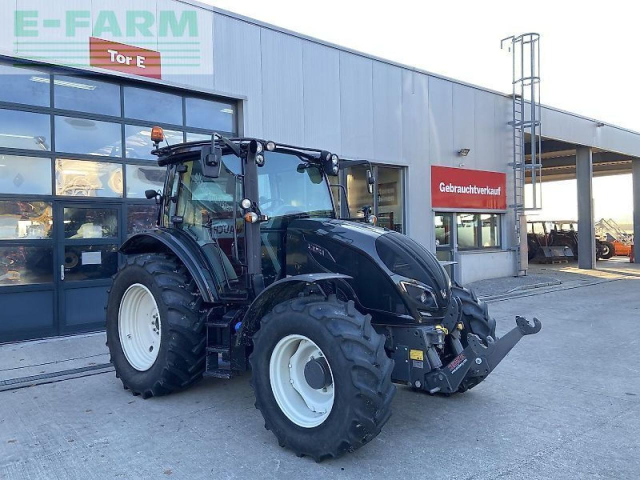 Valtra a 114 - Trator: foto 3 Valtra a 114 - Trator: foto 3