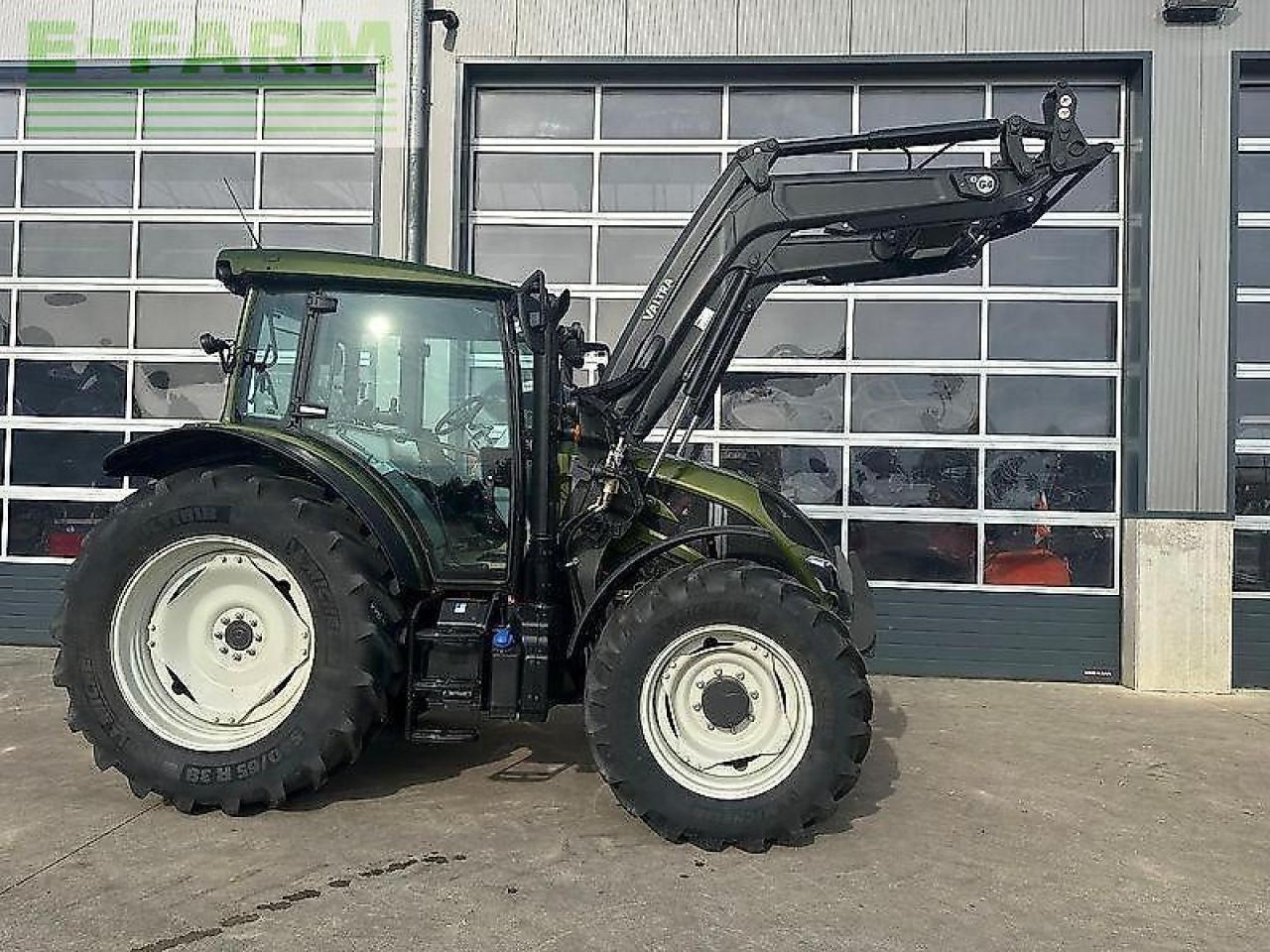 Valtra a105 - Trator: foto 2 Valtra a105 - Trator: foto 2